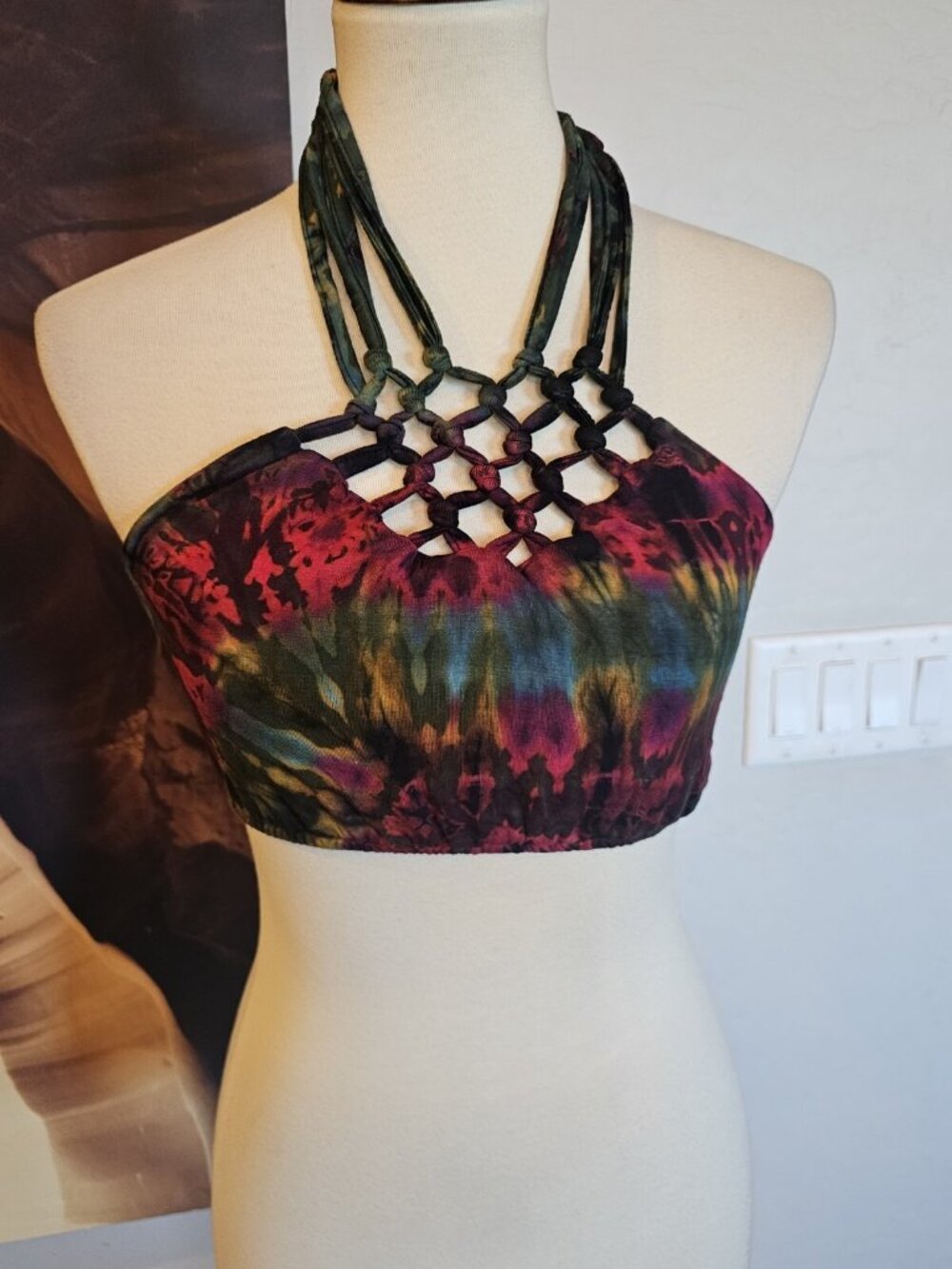 Zeyma Collection Tie Dye Cropped Tie Back Yoga Top Women's One Size Fits Most